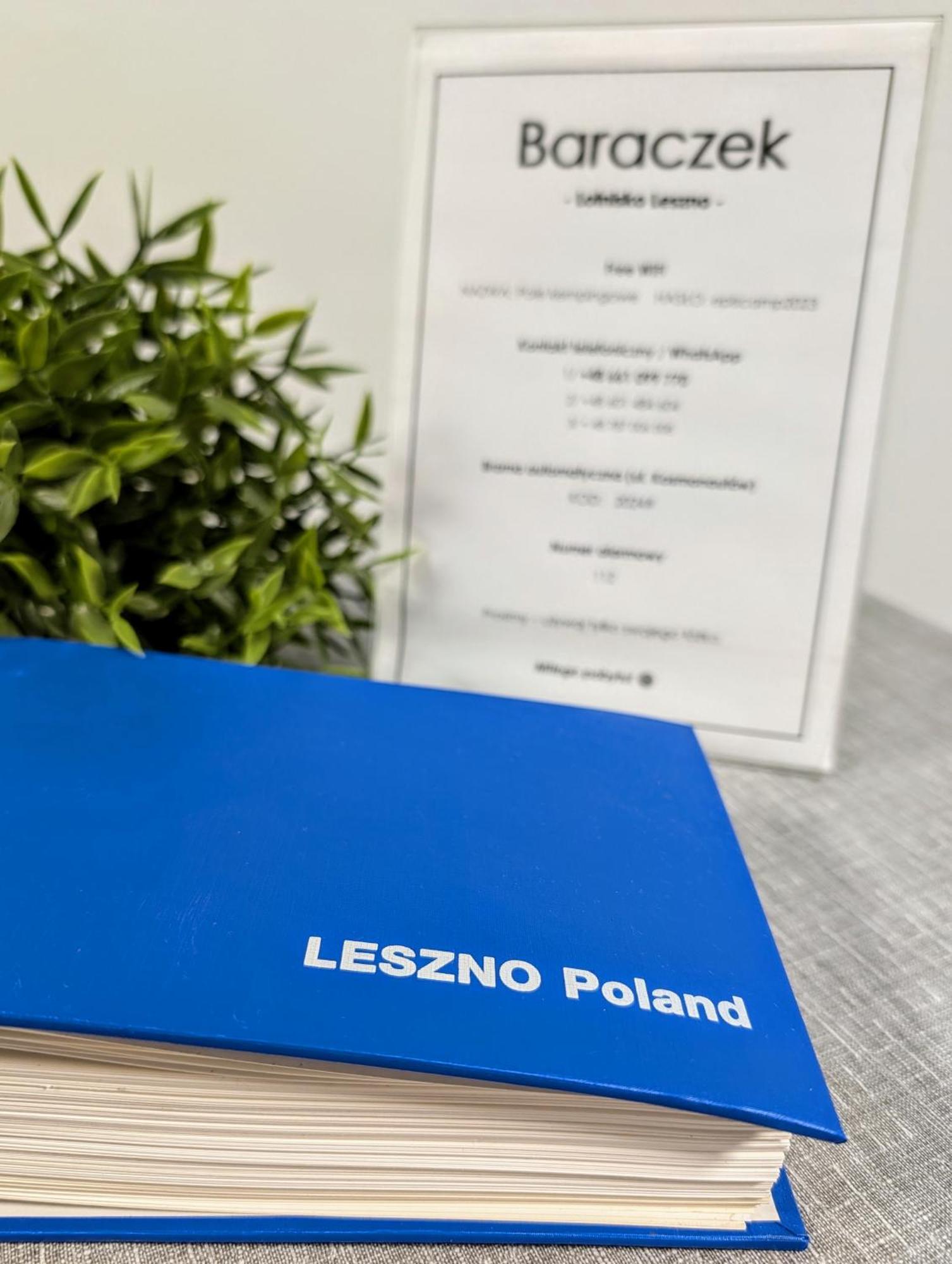 Baraczek Lotnisko Leszno Vandrerhjem Leszno  Eksteriør bilde